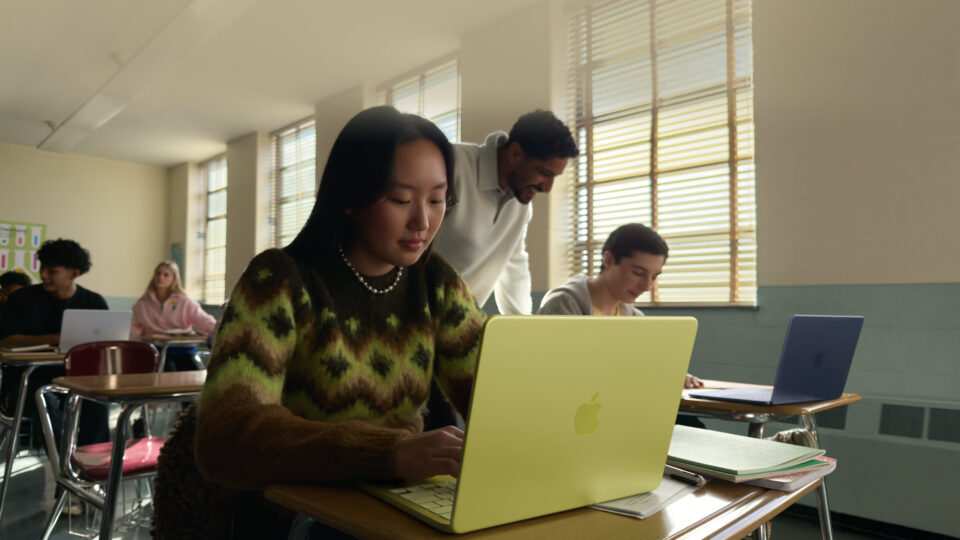 Apple presenta la nueva MacBook Neo, una laptop más accesible con chip de iPhone
