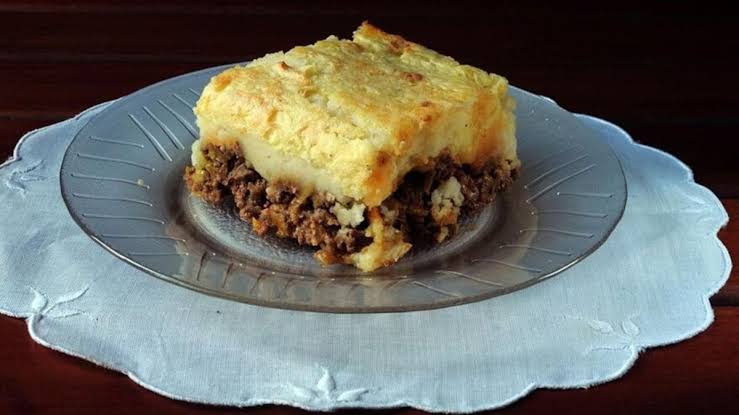 Las comidas que más eligen los argentinos cuando baja la temperatura: del locro al guiso, los platos que vuelven cada invierno