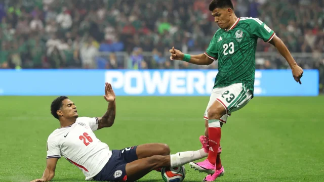 Inglaterra eliminó a México en una noche de locos y avanzó a cuartos de final