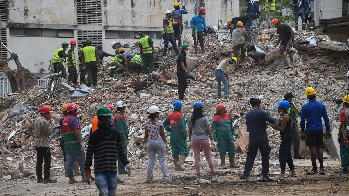 Venezuela: ascienden a 3.342 los muertos por el devastador terremoto