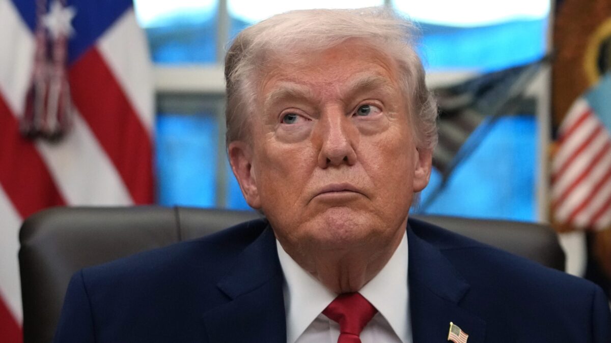 Trump anunció nuevas negociaciones con Irán tras frenar un ataque que había calificado como histórico